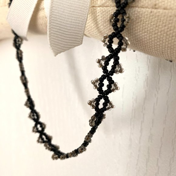 Handmade Hungarian Beaded Choker and Bracelet Set with Black and Silver Beads - Picture 3 of 11